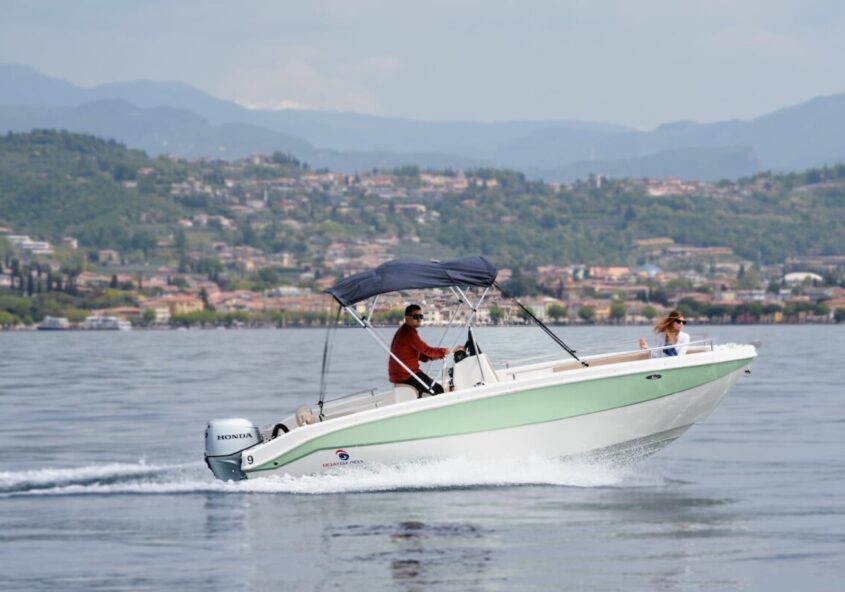 Noleggio barca a motore Teorema 20 a Bardolino, Lago di Garda